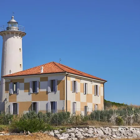 Villa Beautiful Single With Spacious Private Garden - Place Included